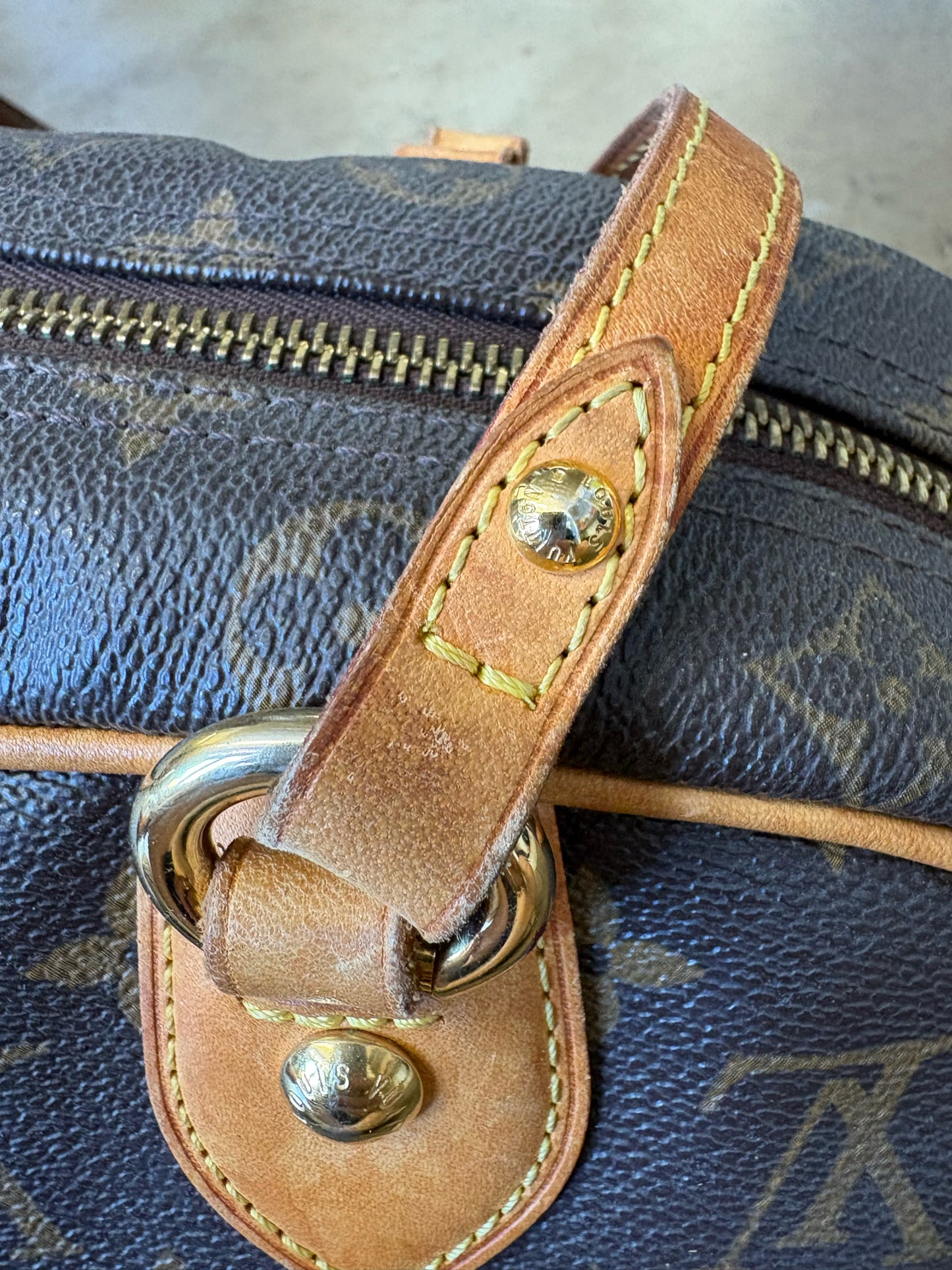Louis Vuitton Brown Signature Luxury
