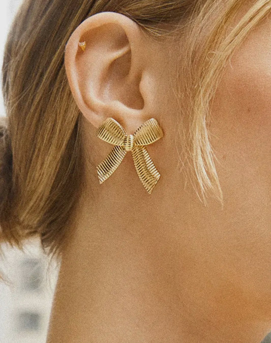 Flanerie Gold Bow Earrings