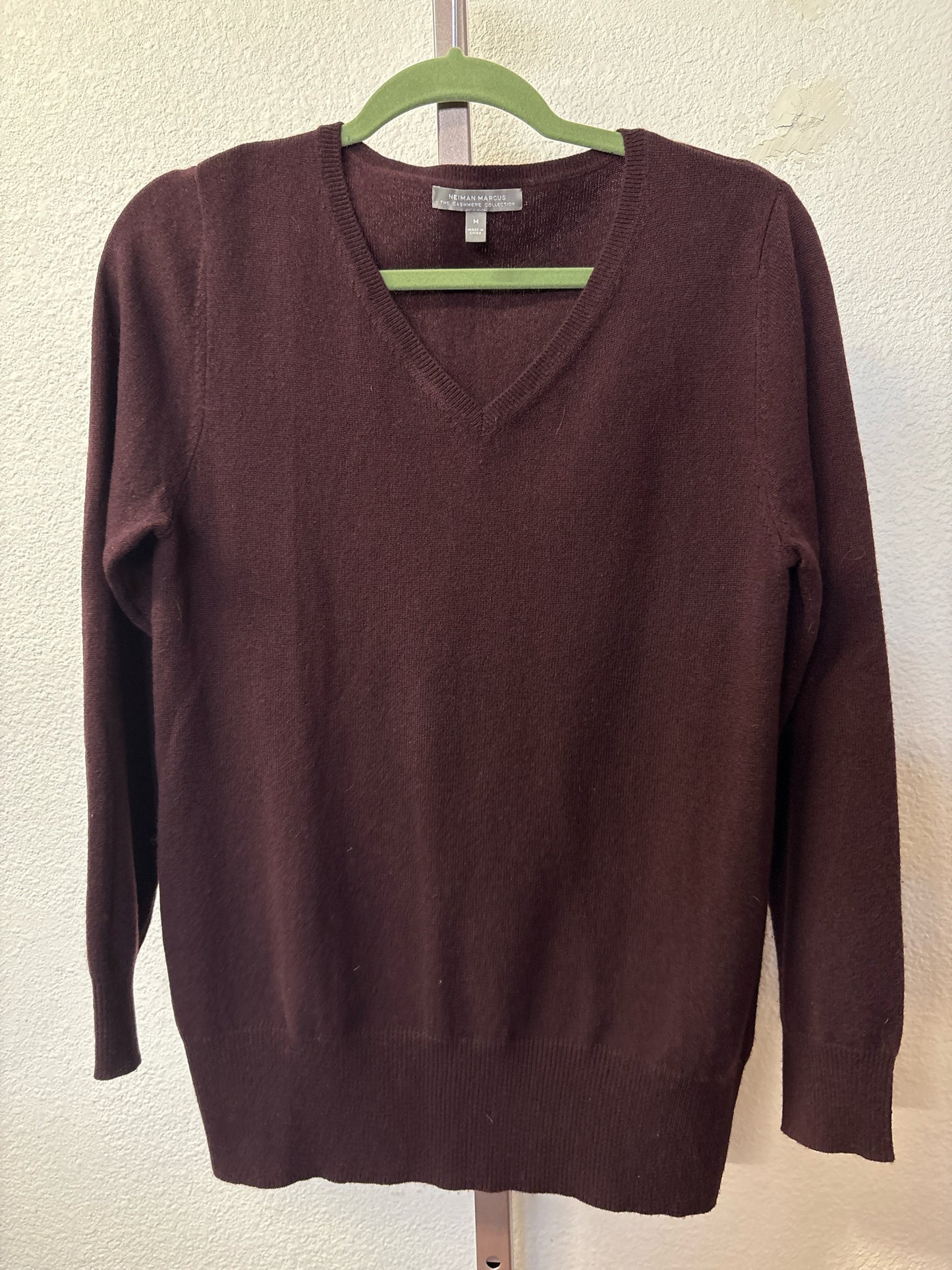 Neiman Marcus Size M dark purple Sweater