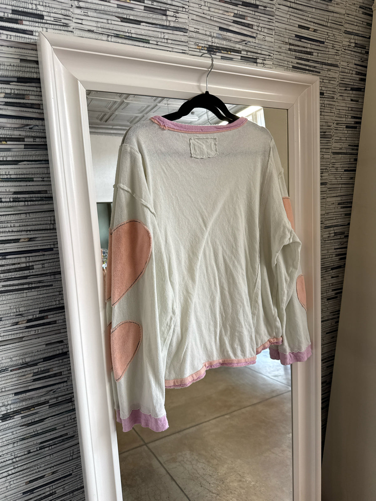 We The Free Size M Cream Sweatshirt/Hoodie