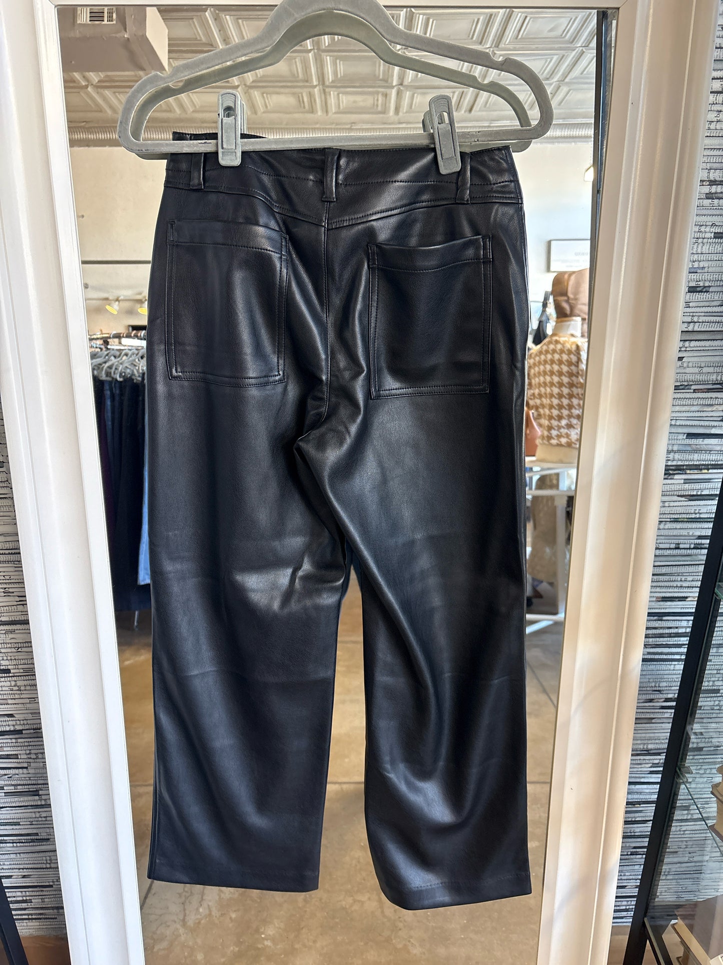 GAP Size 2 Black faux leather Pants