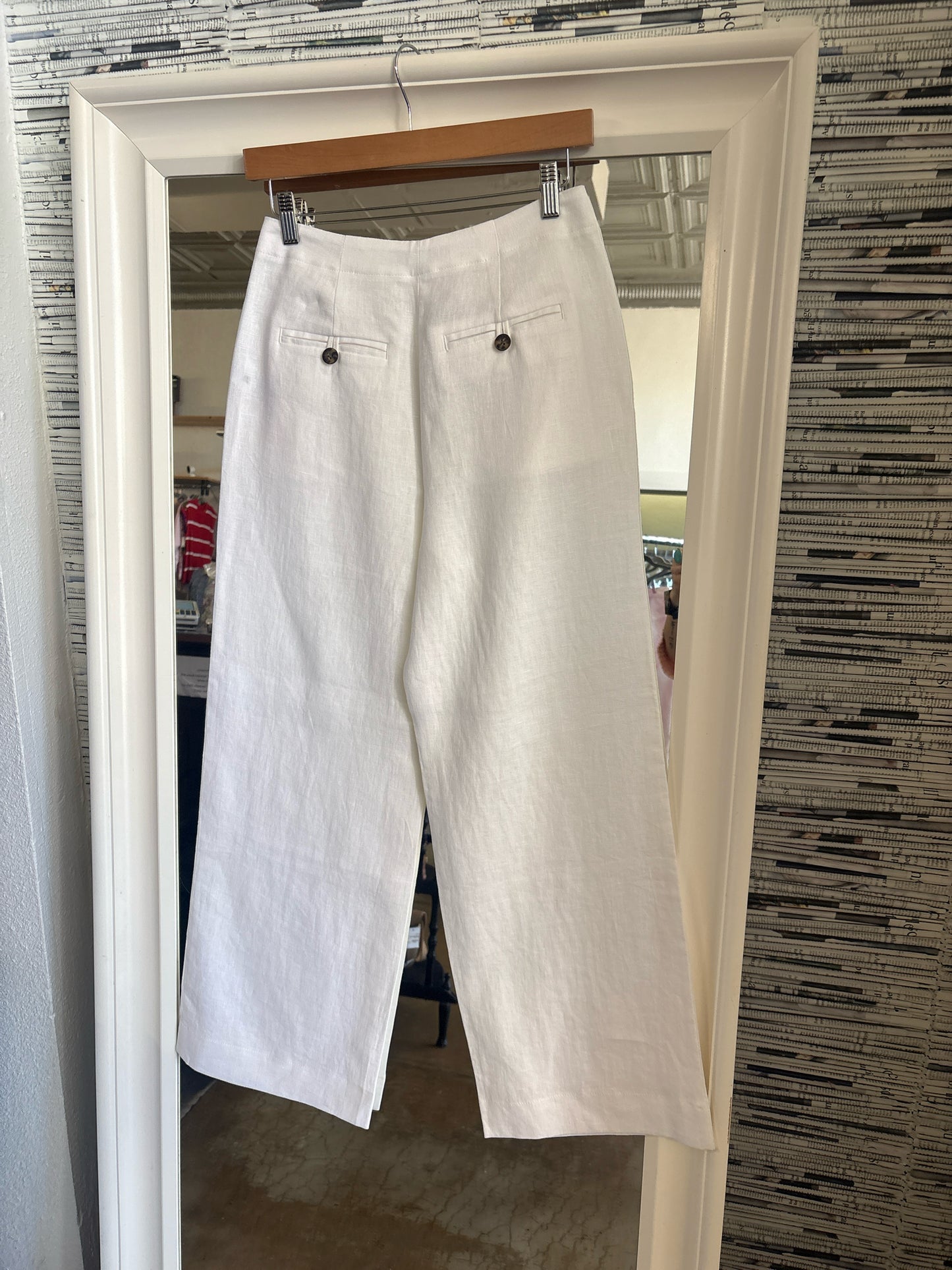 Boden Size 2 White wide leg Pants