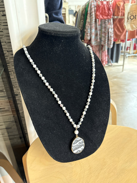 Gray/White Marbled Necklace