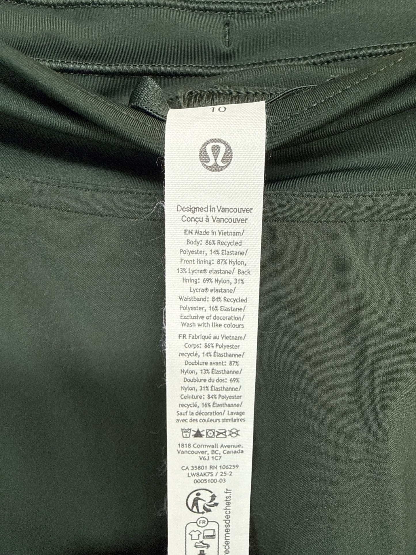 Lululemon Size 10 Green Skort