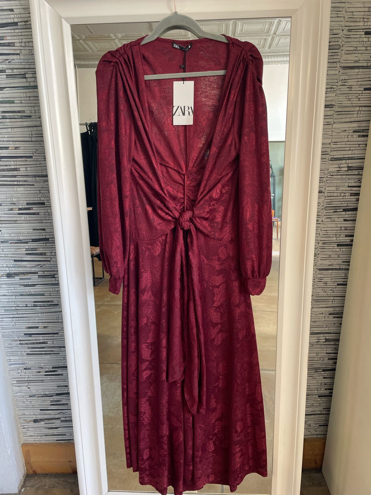 ZARA Size L Wine Duster