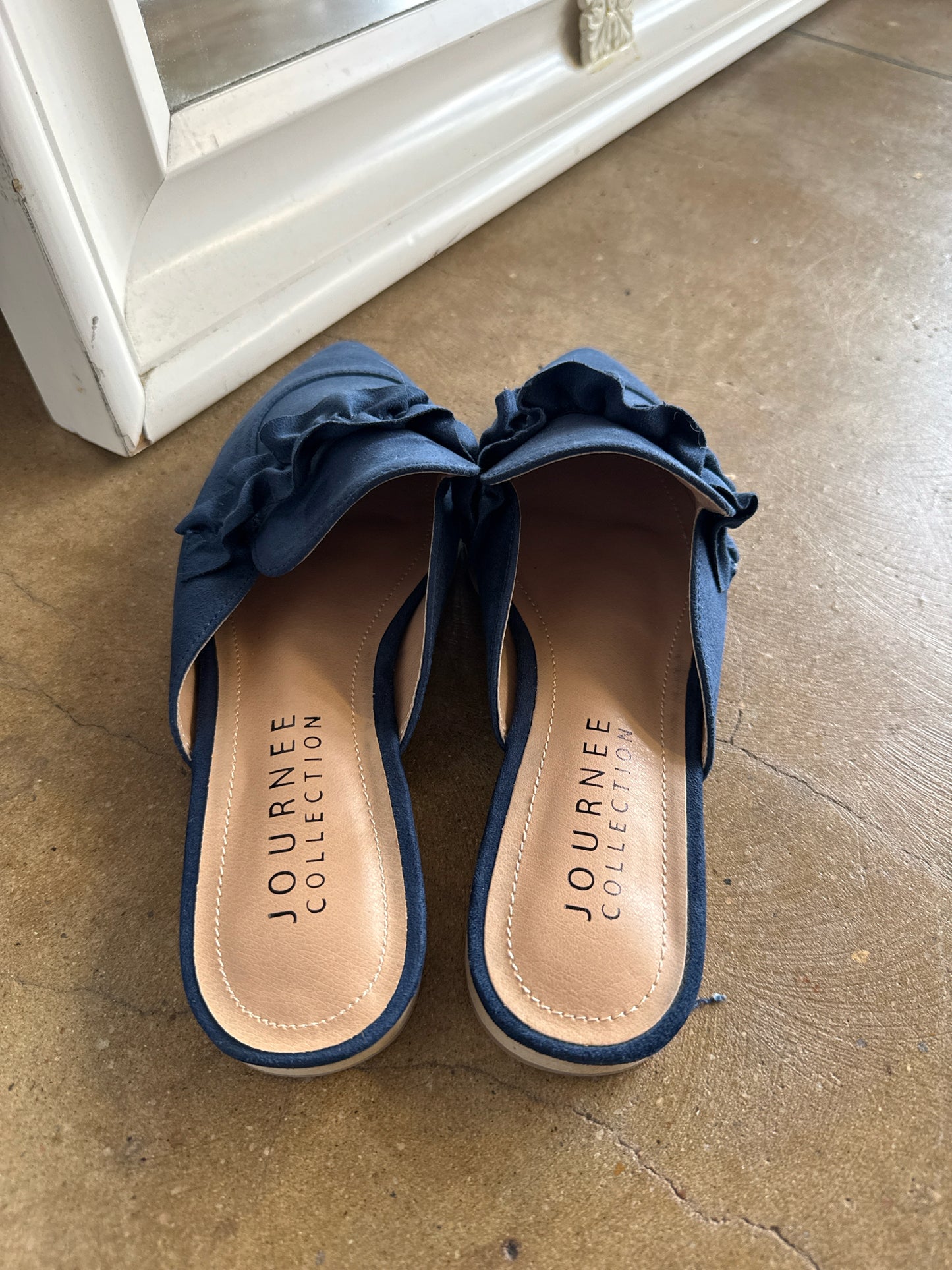 JOURNEE COLLECTION Shoe Size 8 Blue Flats