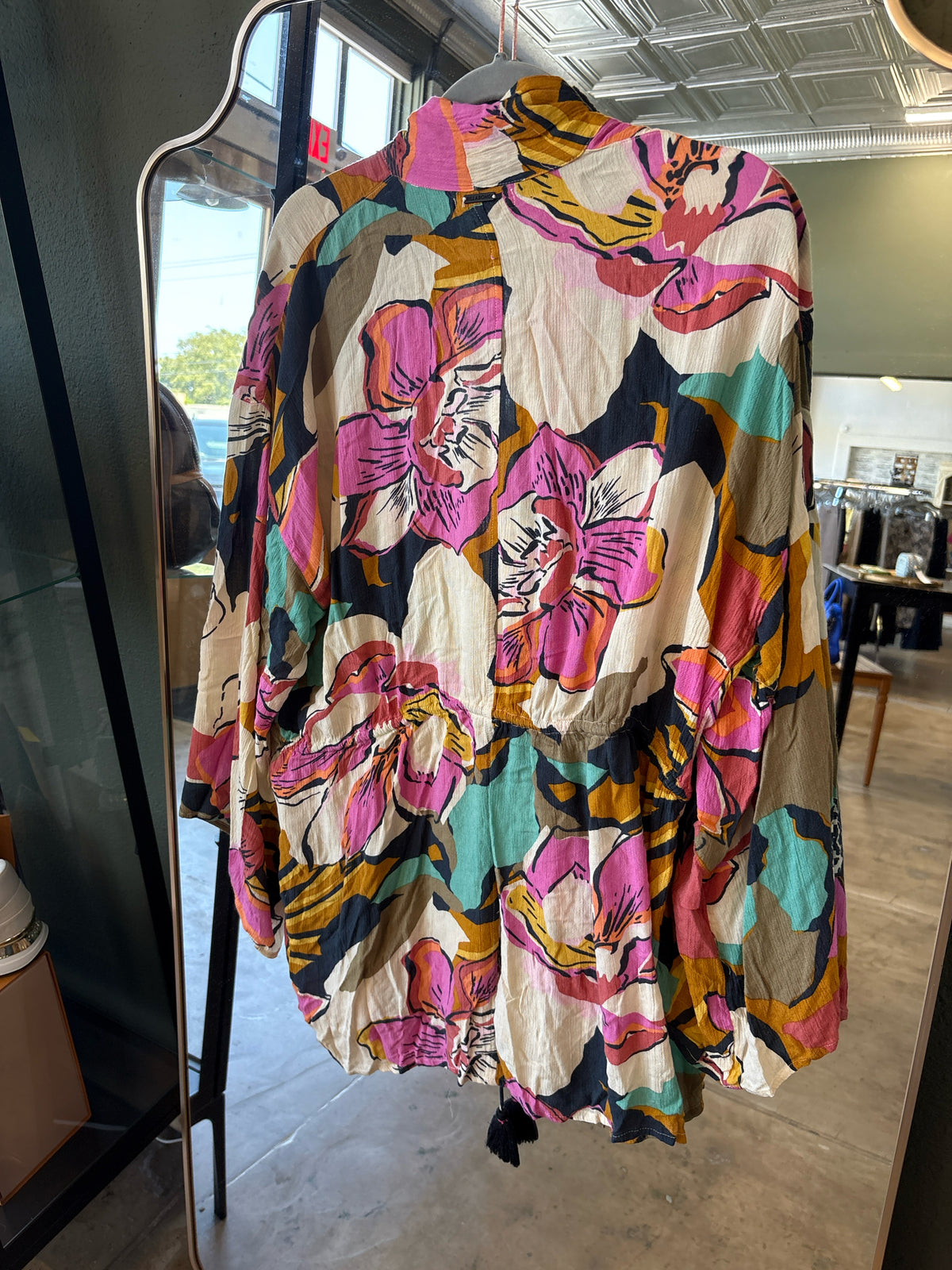 Billabong Size M/L pink multi Top