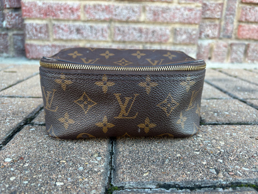 Louis Vuitton Brown/Tan Signature Monogram Bag