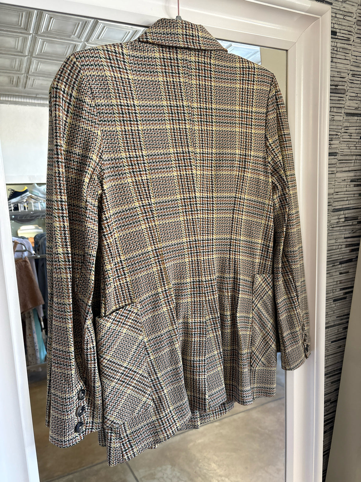 Cabi Size 4 Tan Plaid Blazer