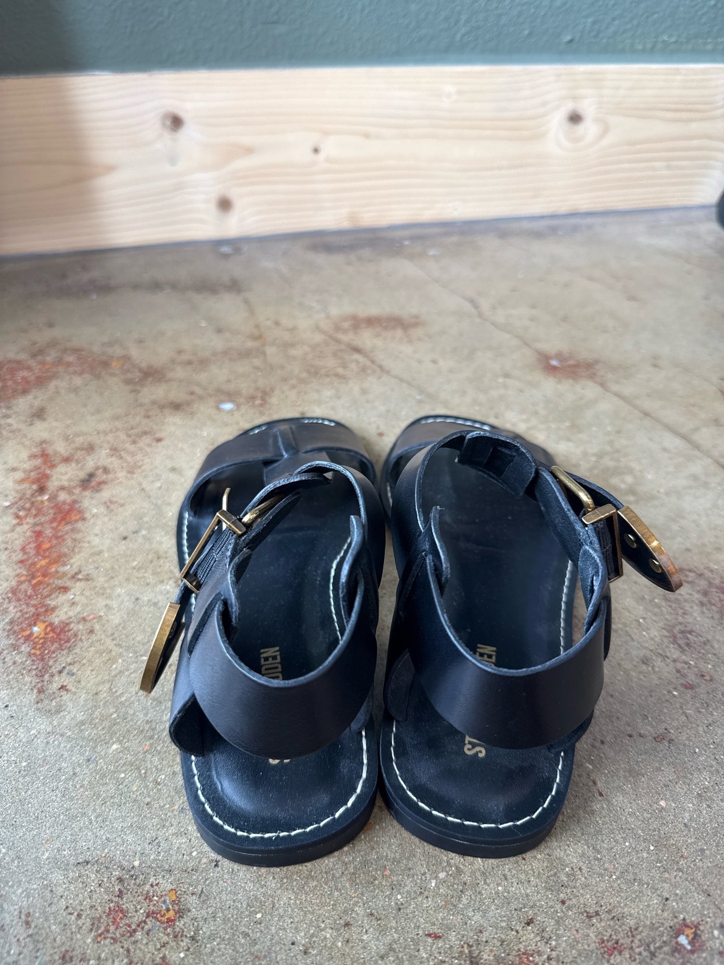 Steve Madden Shoe Size 6 Black Sandals