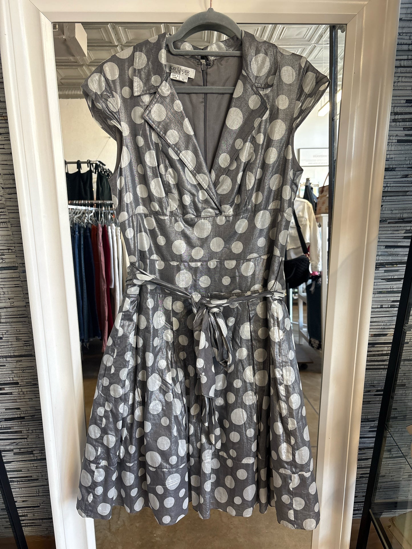 Kay Unger Size 10 Gray/White Polka Dot Dress