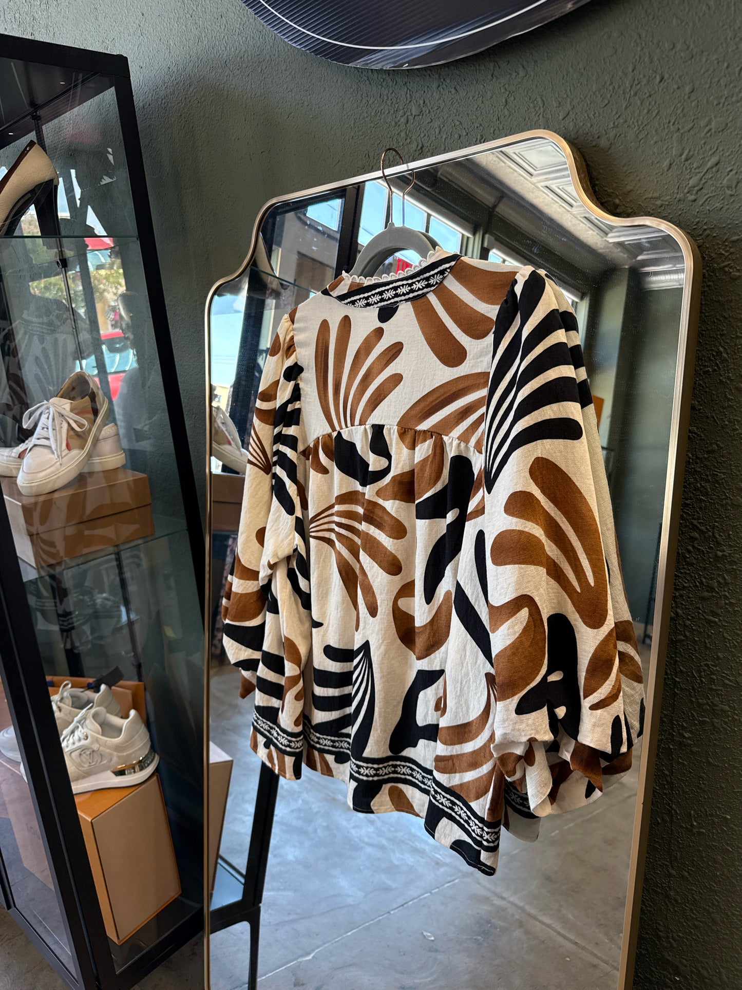 Umgee Size L Cream/Brown Top