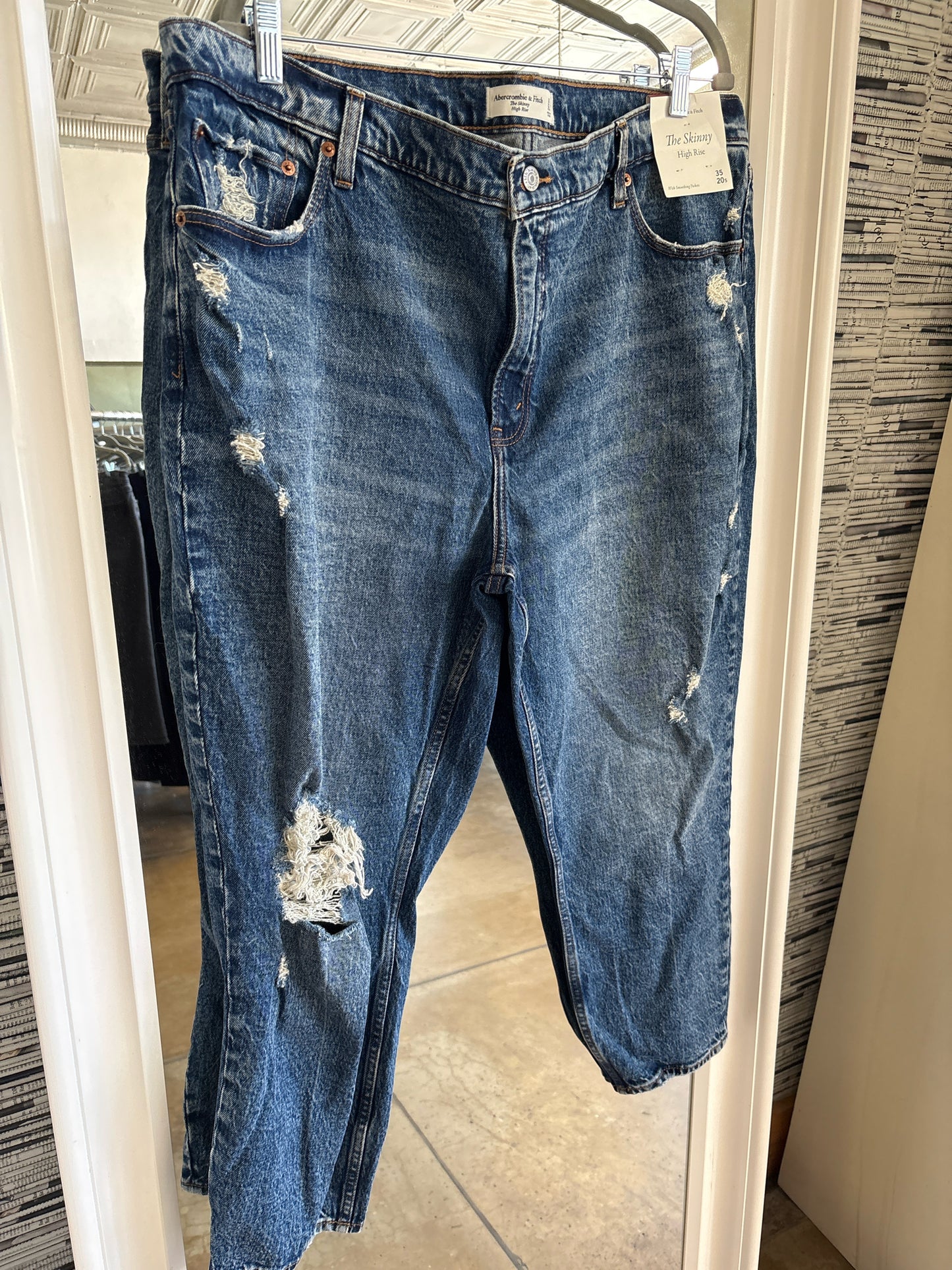 Abercrombie & Fitch Size 35 Jeans