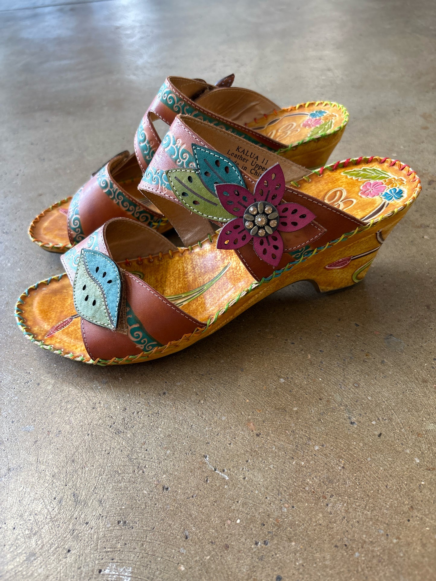 Corky's Shoe Size 11 yellow + multi Wedge