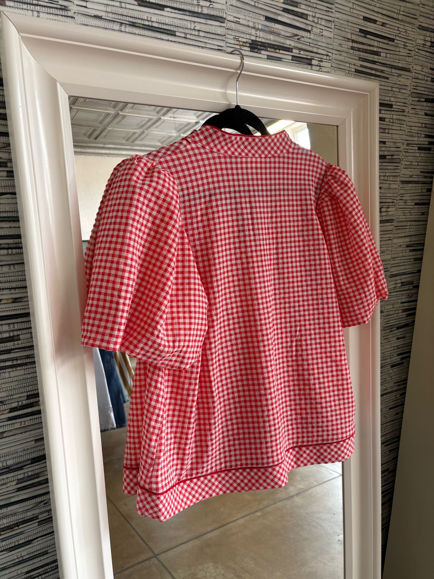 entro Size L Red/White Top
