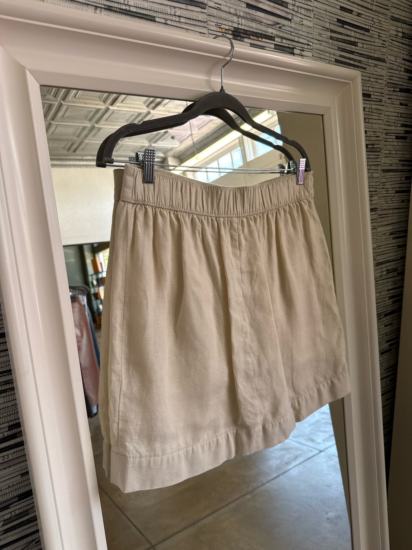 nicole Miller Size L Cream Skirt