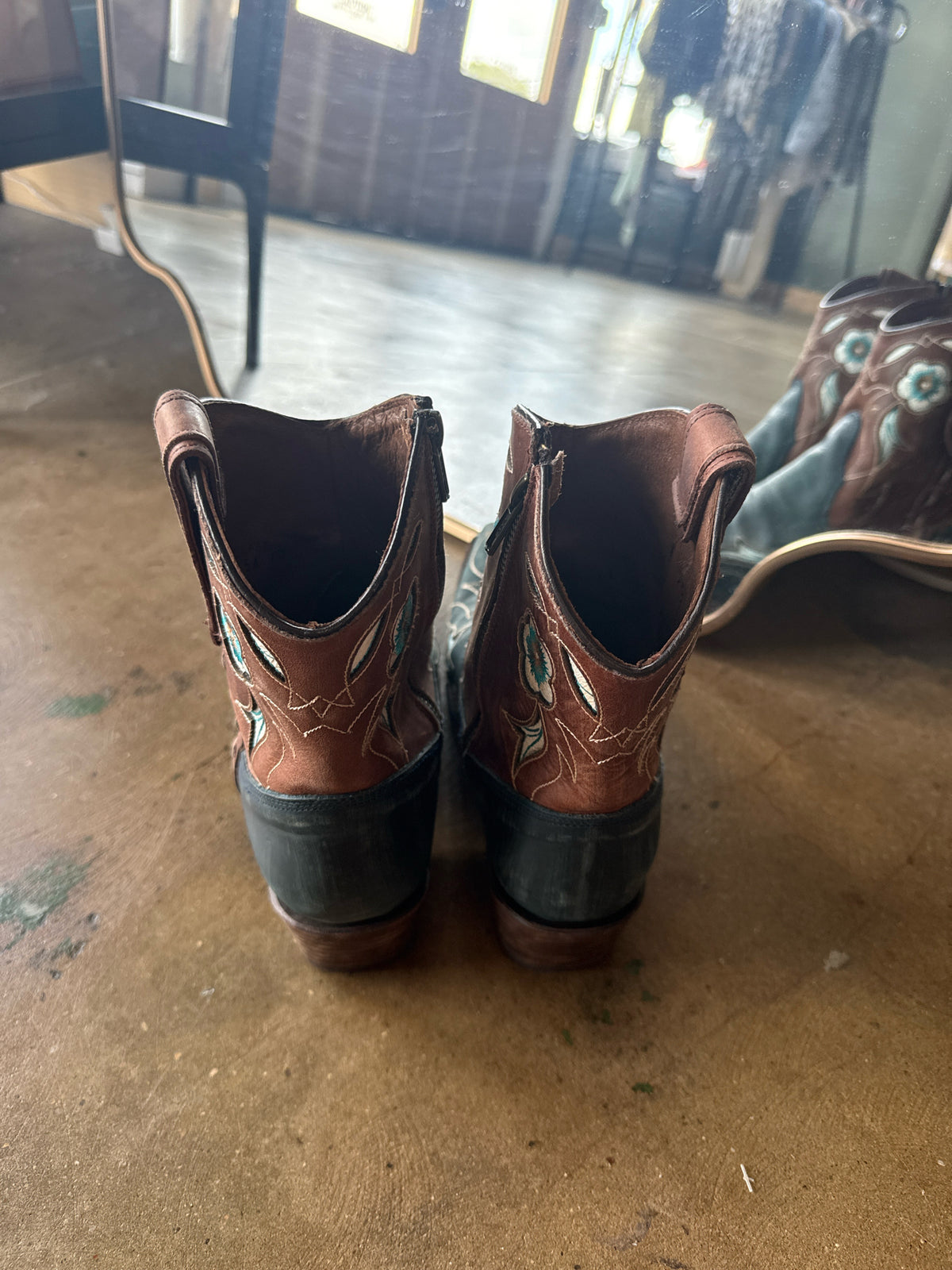 circle G Shoe Size 10 Brown/Teal Boots