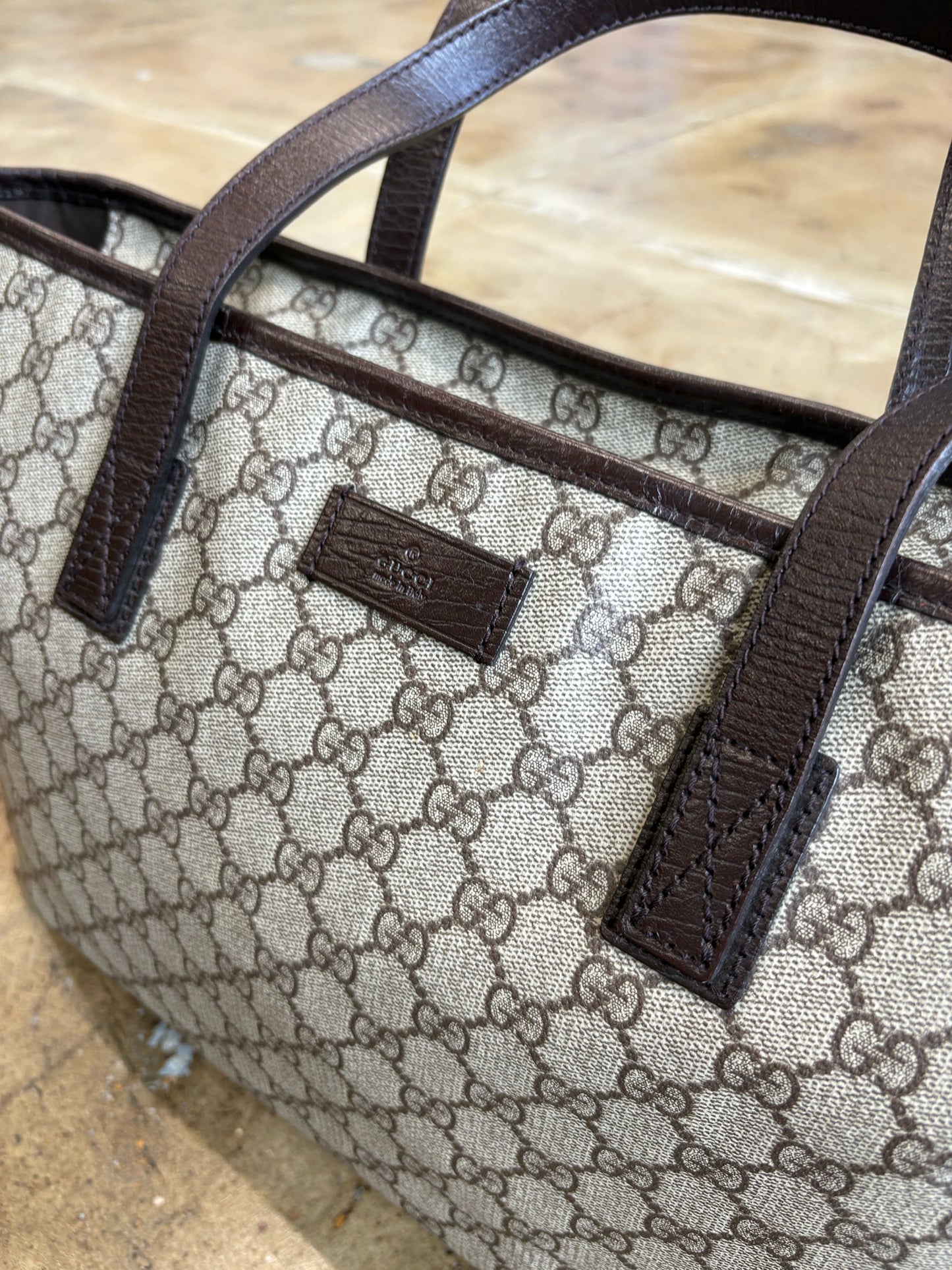 Gucci multi Signature Monogram Luxury