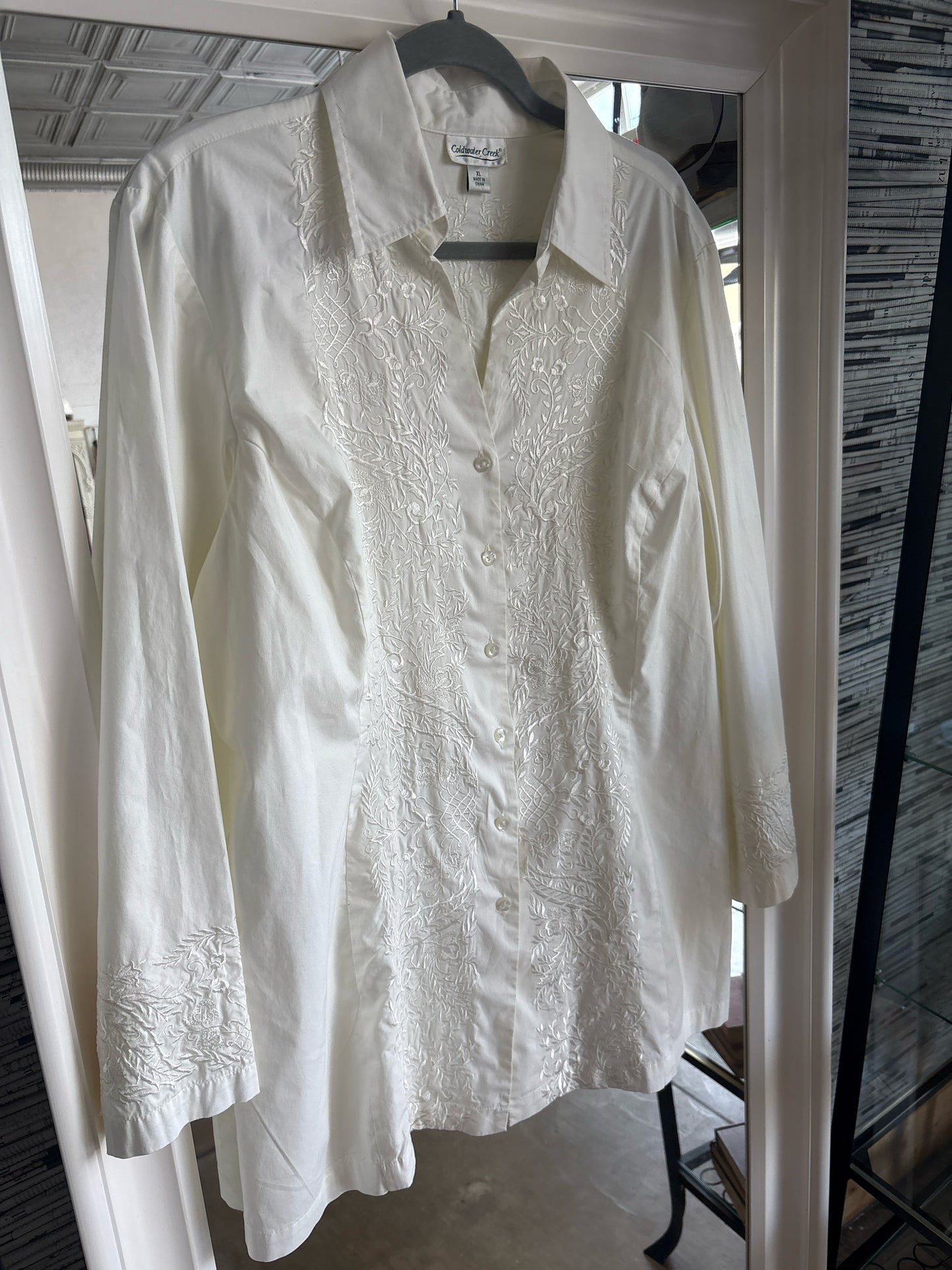Coldwater Creek Size XL White lace detail Top