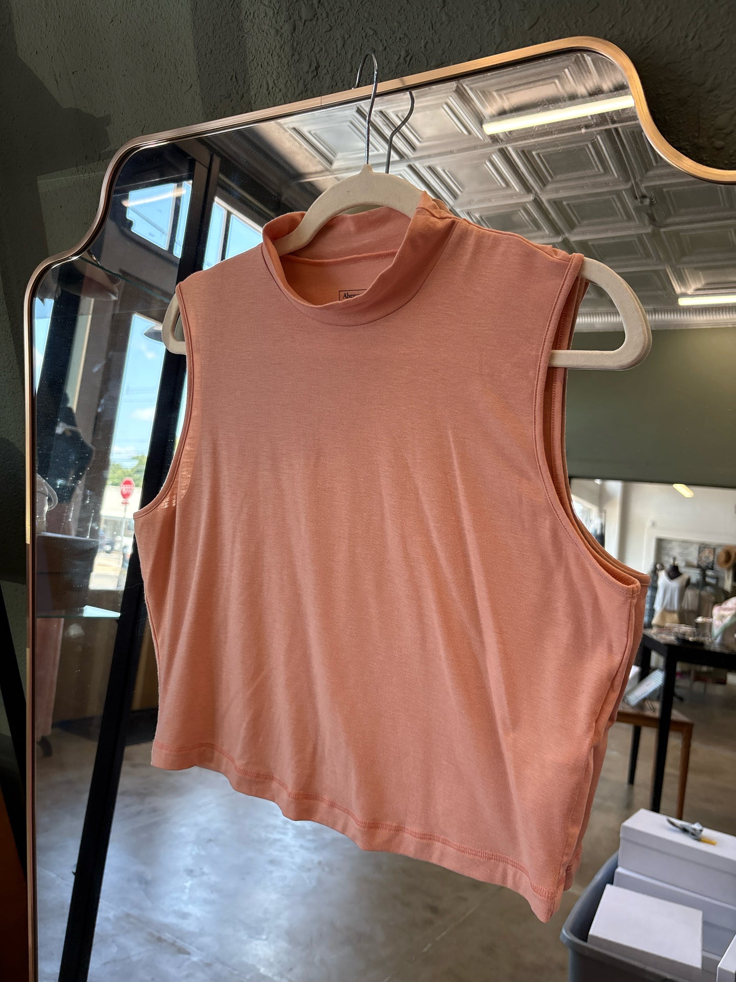 Abercrombie & Fitch Size L Peach Top