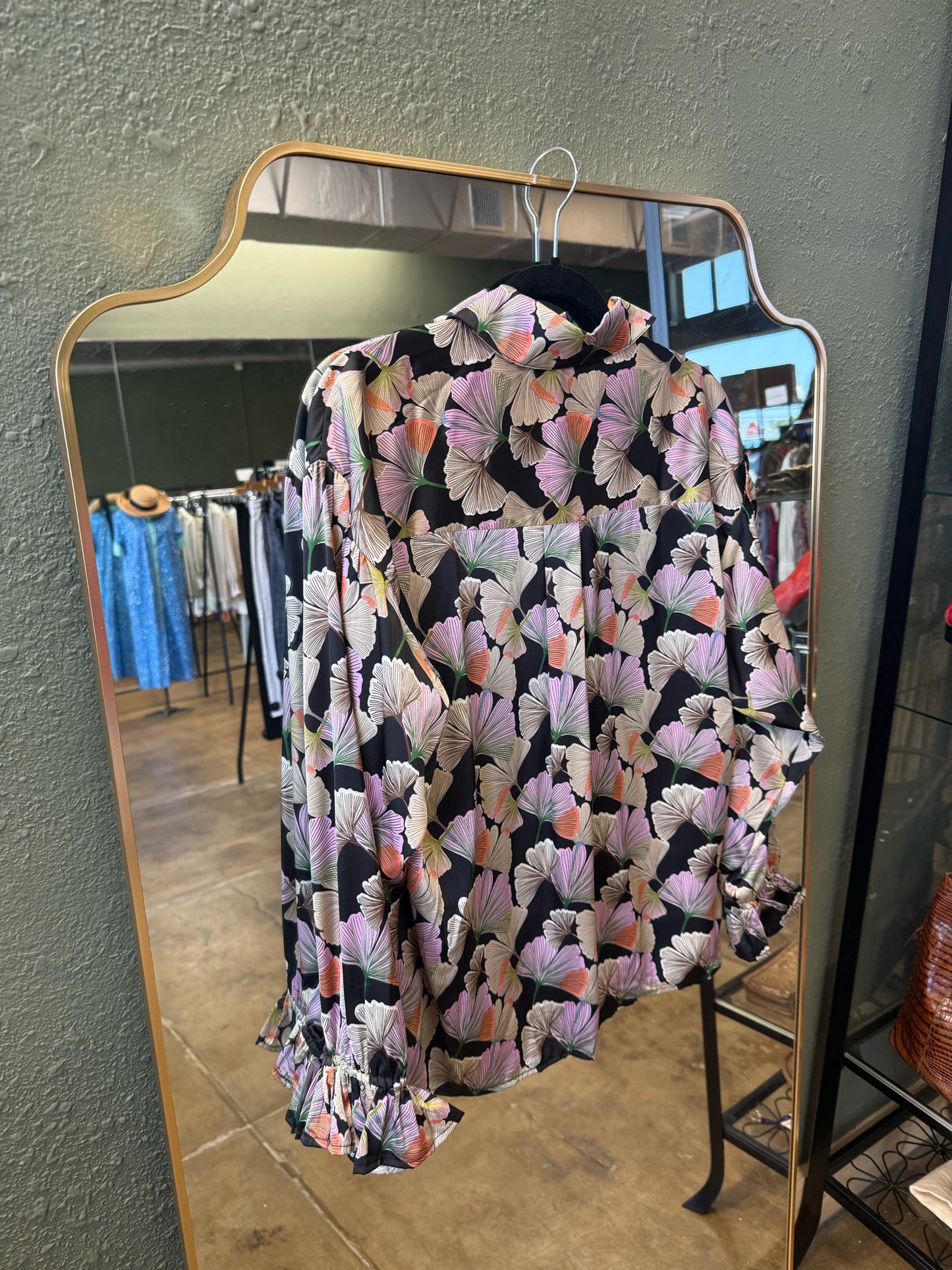 ee:some Size L Black Two Piece Set