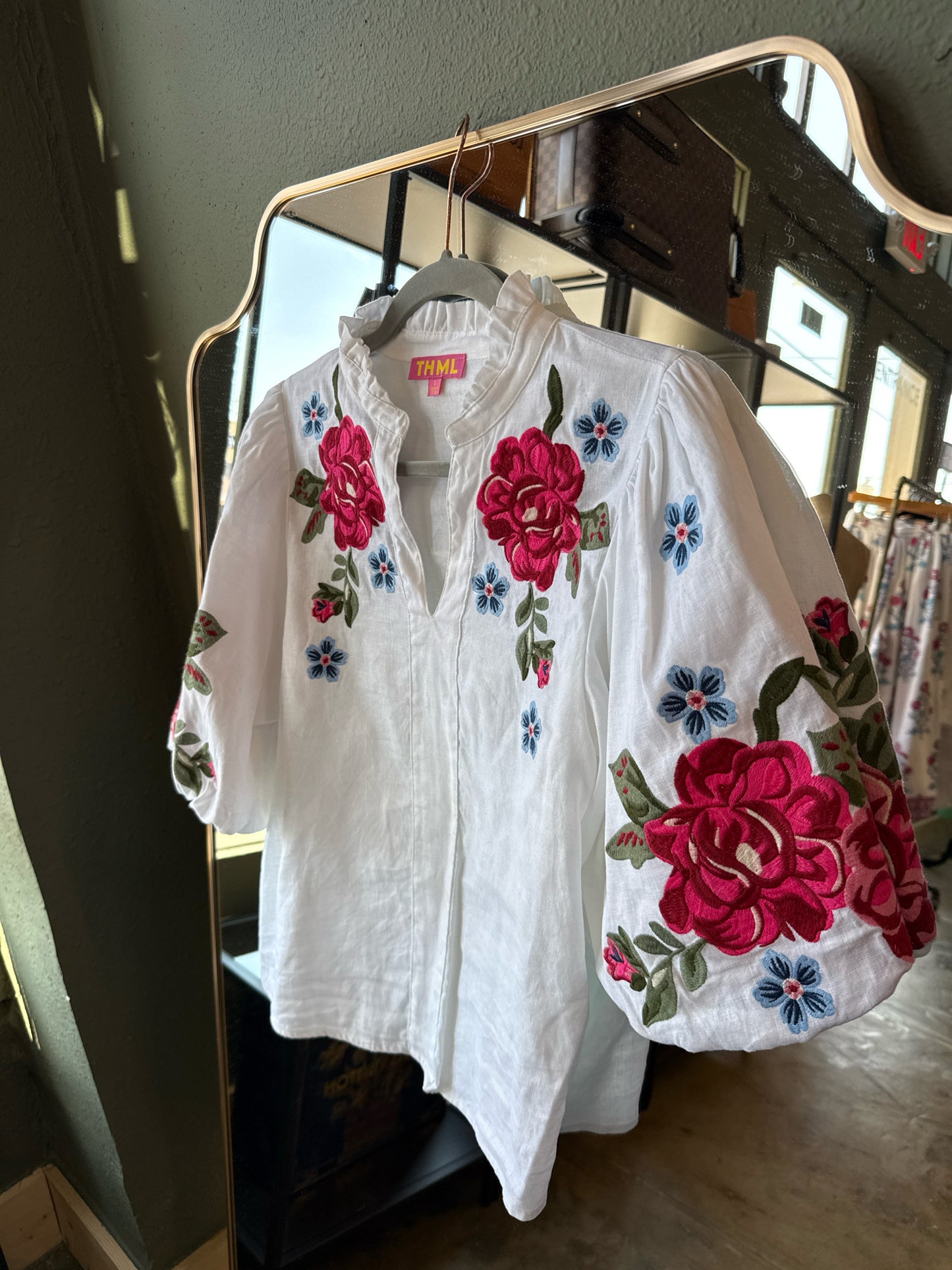 THML Size S white/multi Top