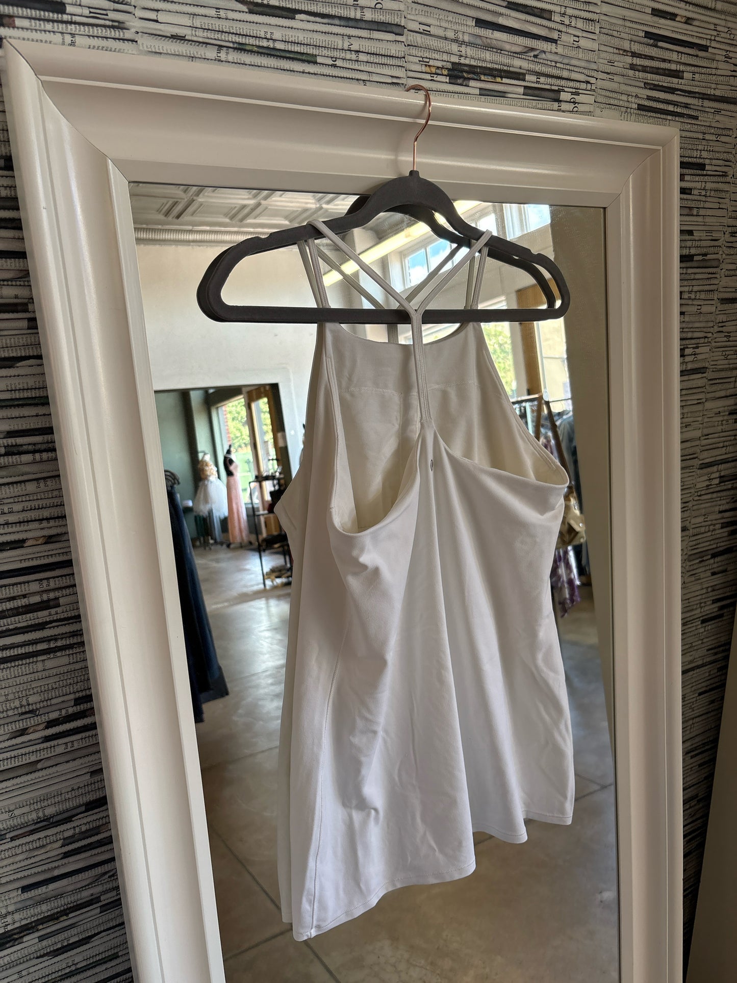 Lululemon Size 12 White Tanks