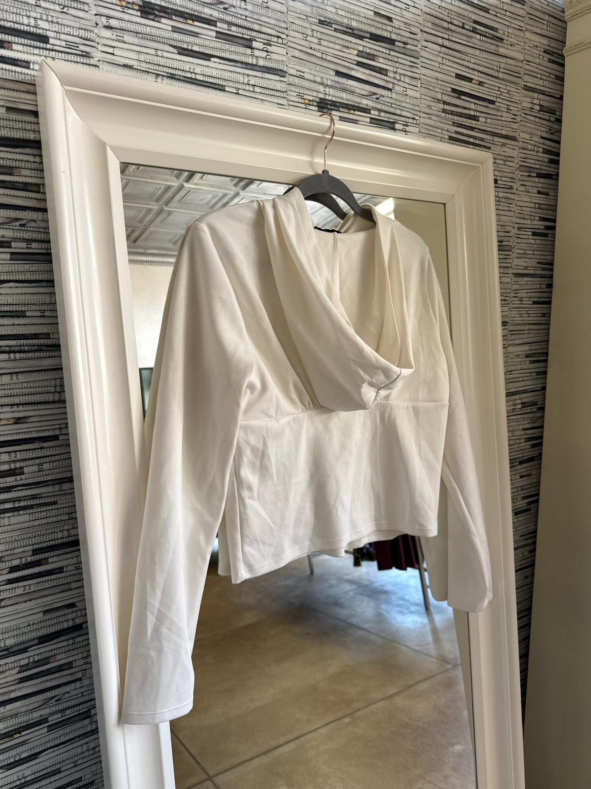 2 Saints Size XL White Sweatshirt/Hoodie