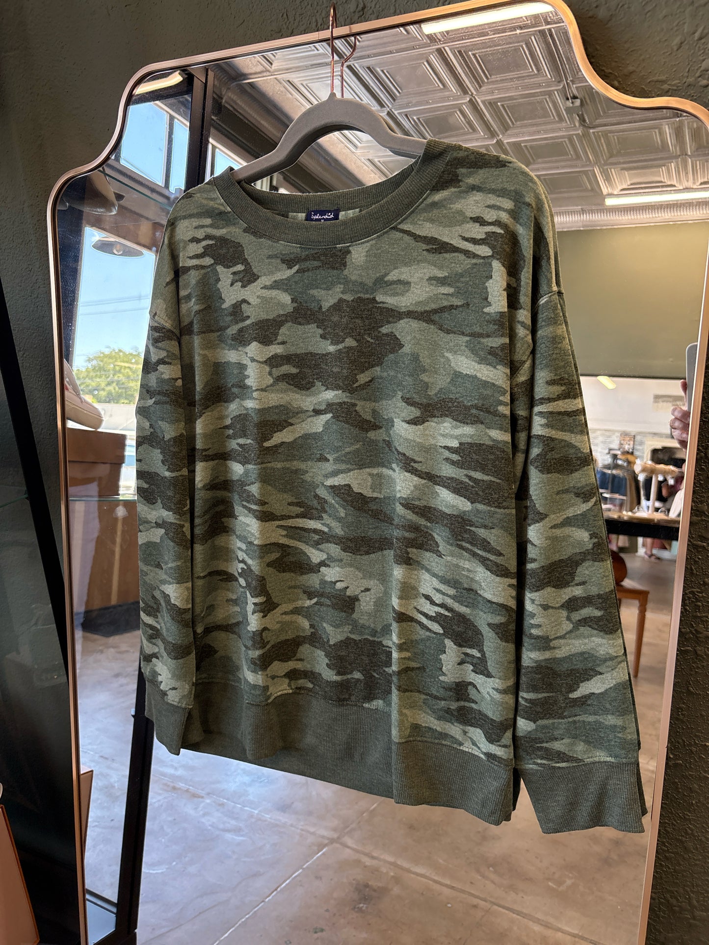 splendid Size M Camo Sweatshirt/Hoodie