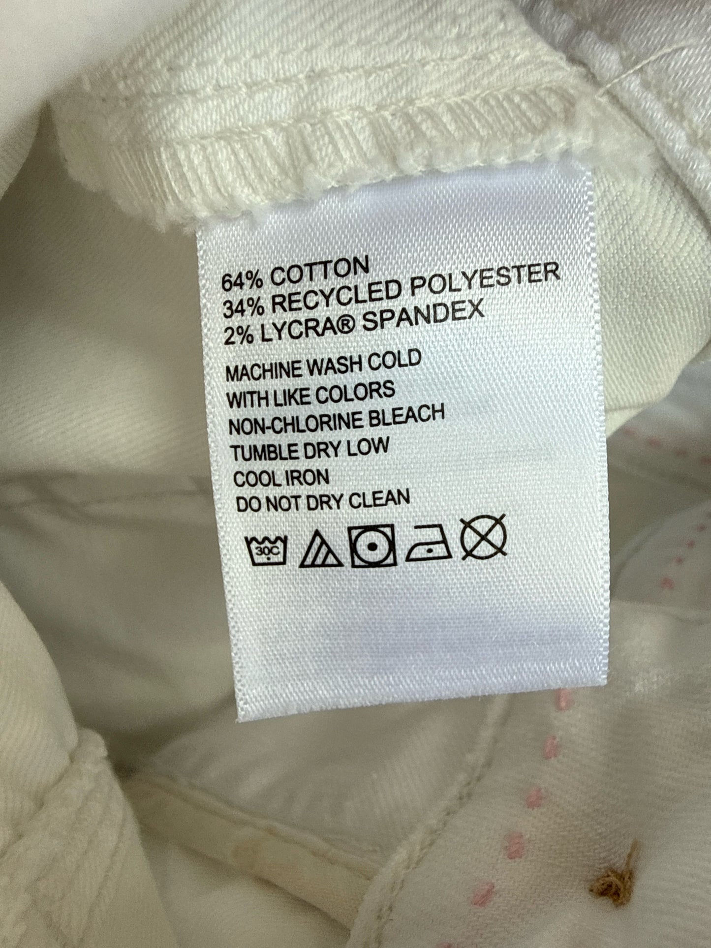 Tommy Bahama Size 8 White Shorts