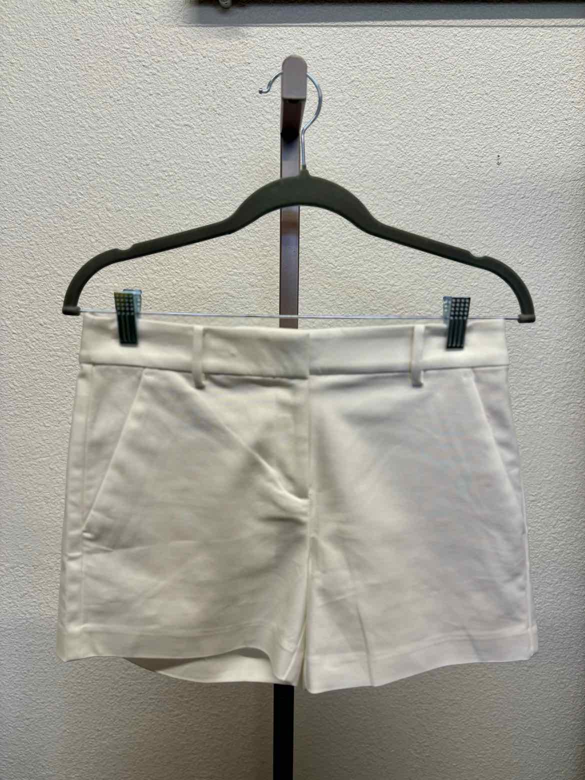 LOFT Size 0 White Shorts