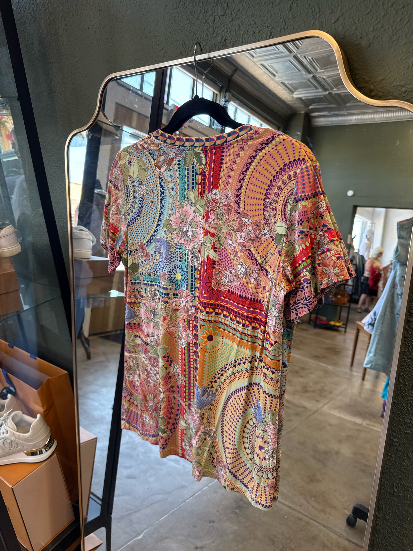 Johnny Was Size S multi Tee