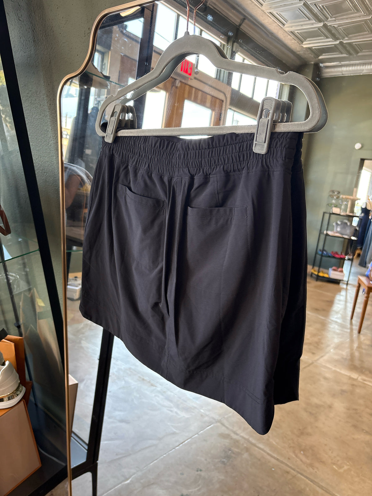 ATHLETA Size 10 Navy Skirt