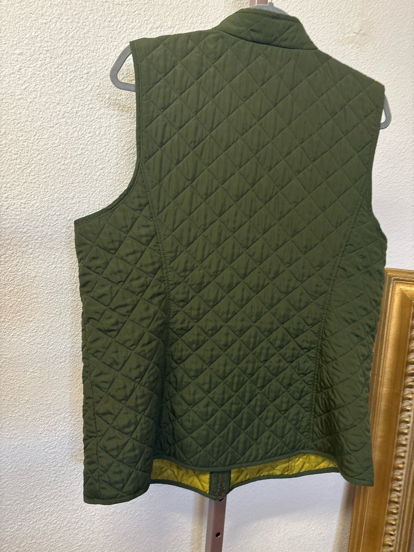 J. JILL Size L Olive Quilted Vest