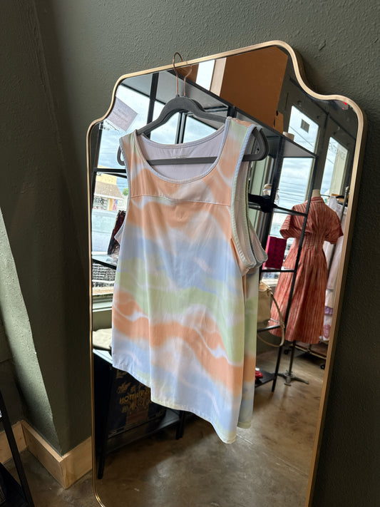 Columbia Size XL Orange/Blue Tanks