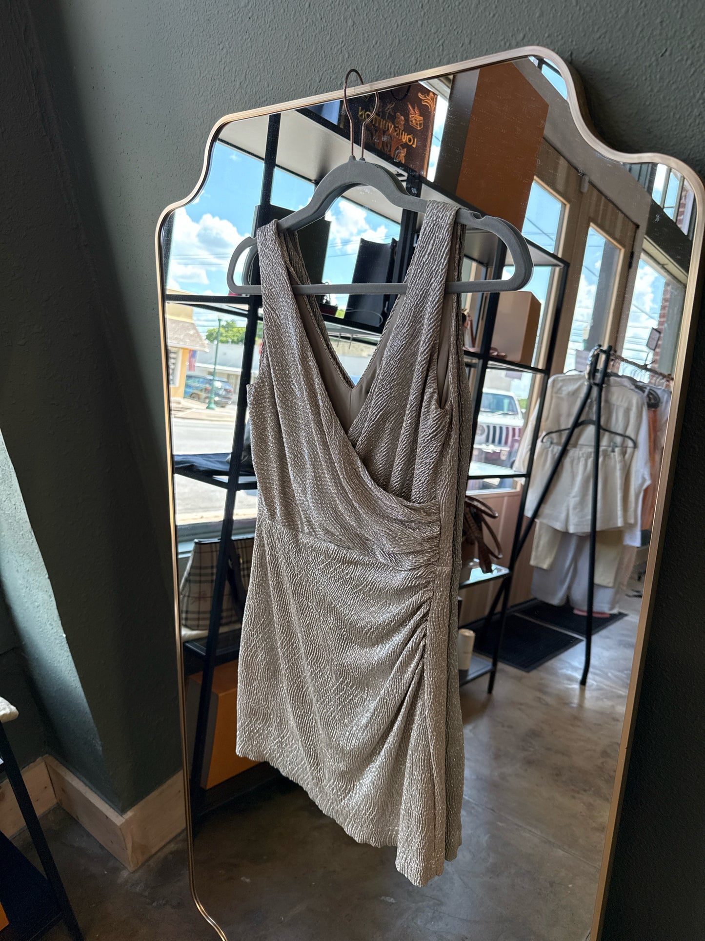 Lauren Ralph Lauren Size 6 Gold Dress