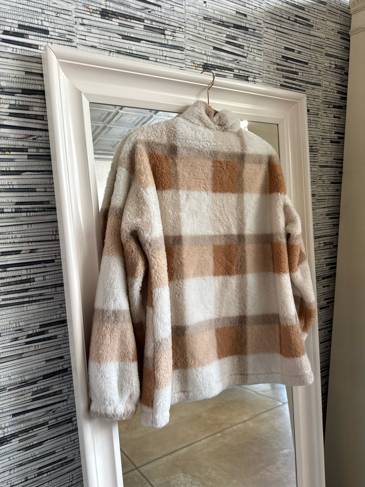 Pink Lily Size S Cream/Brown Coat