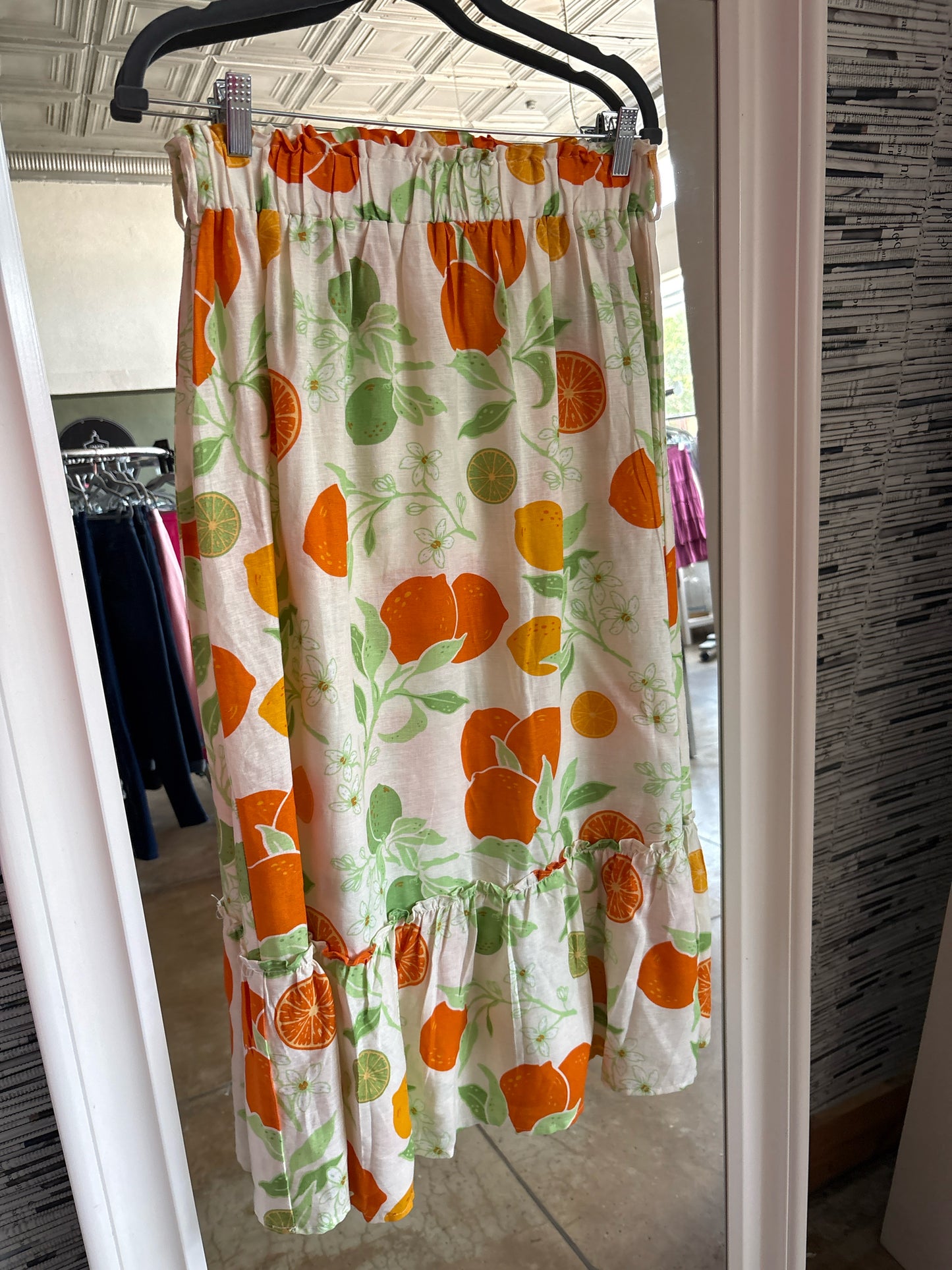 Rachel Zoe Size M cream + orange Skirt