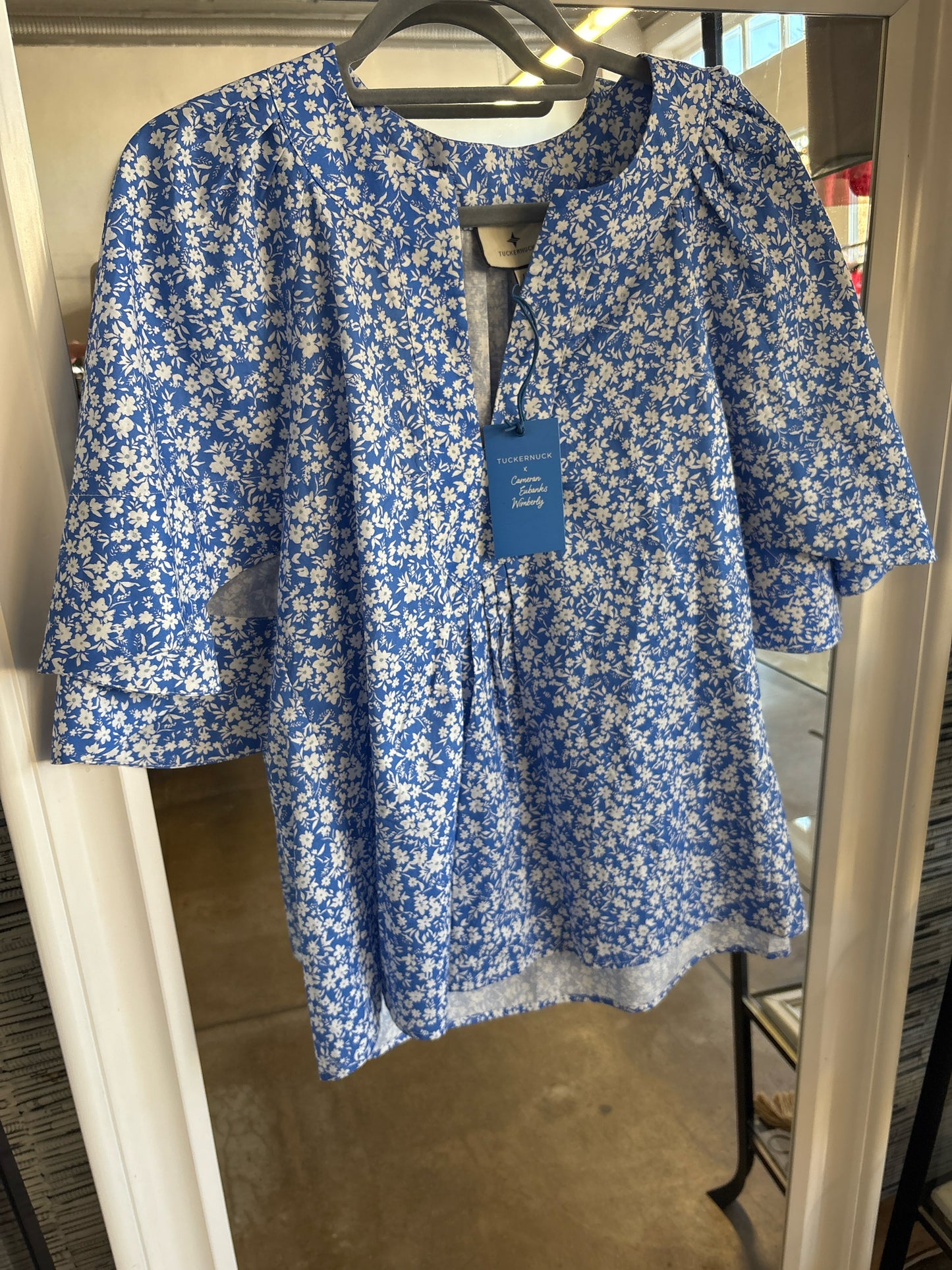 Tuckernuck Size L Top