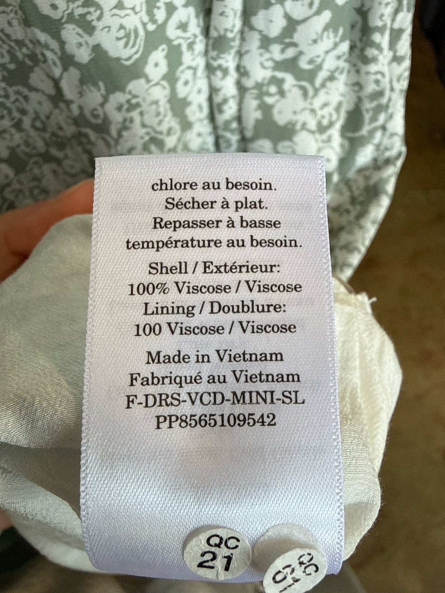Everlane Size 6 Green/White Dress