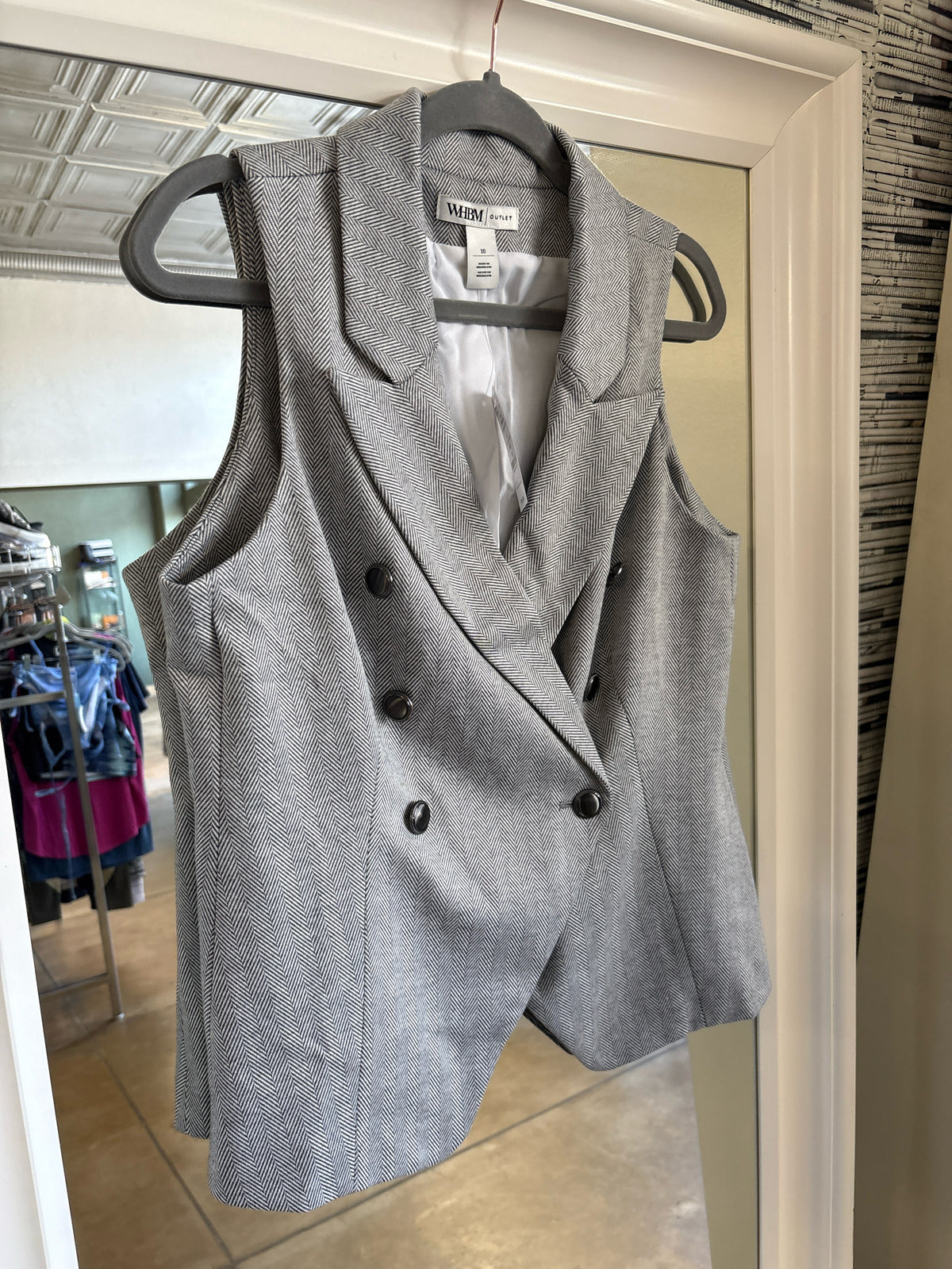 WHBM Size 10 gray print Vest