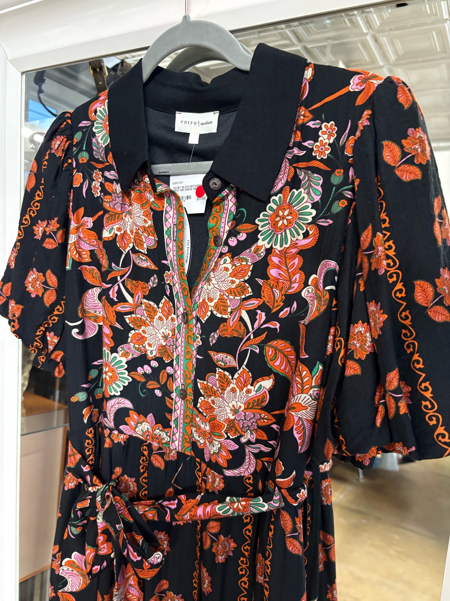 entro Size M Black/Multi Floral Dress