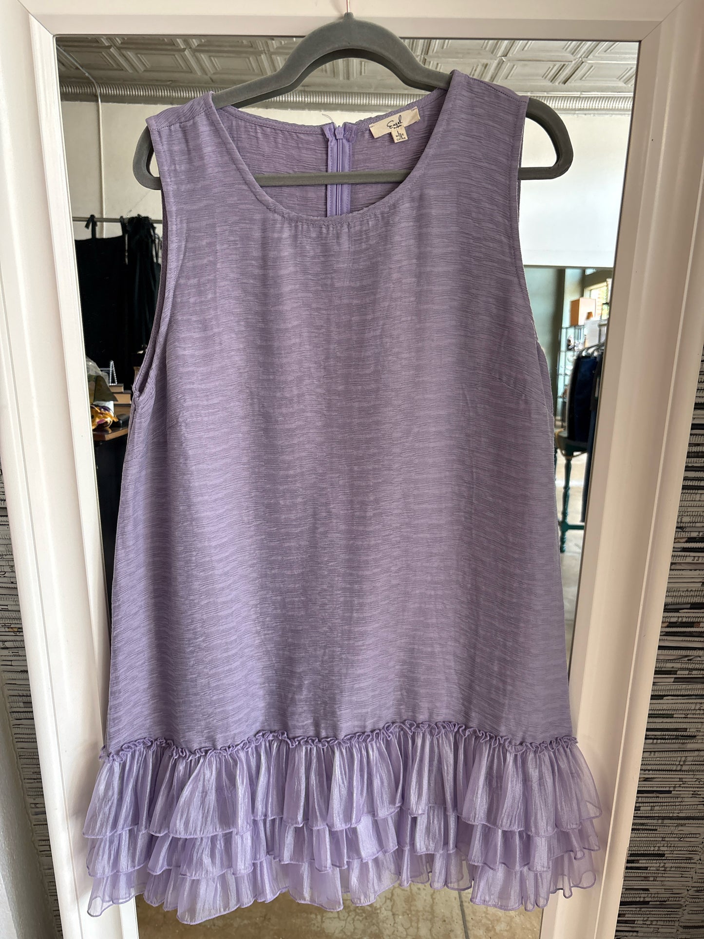Easel Size L Lavendar Dress