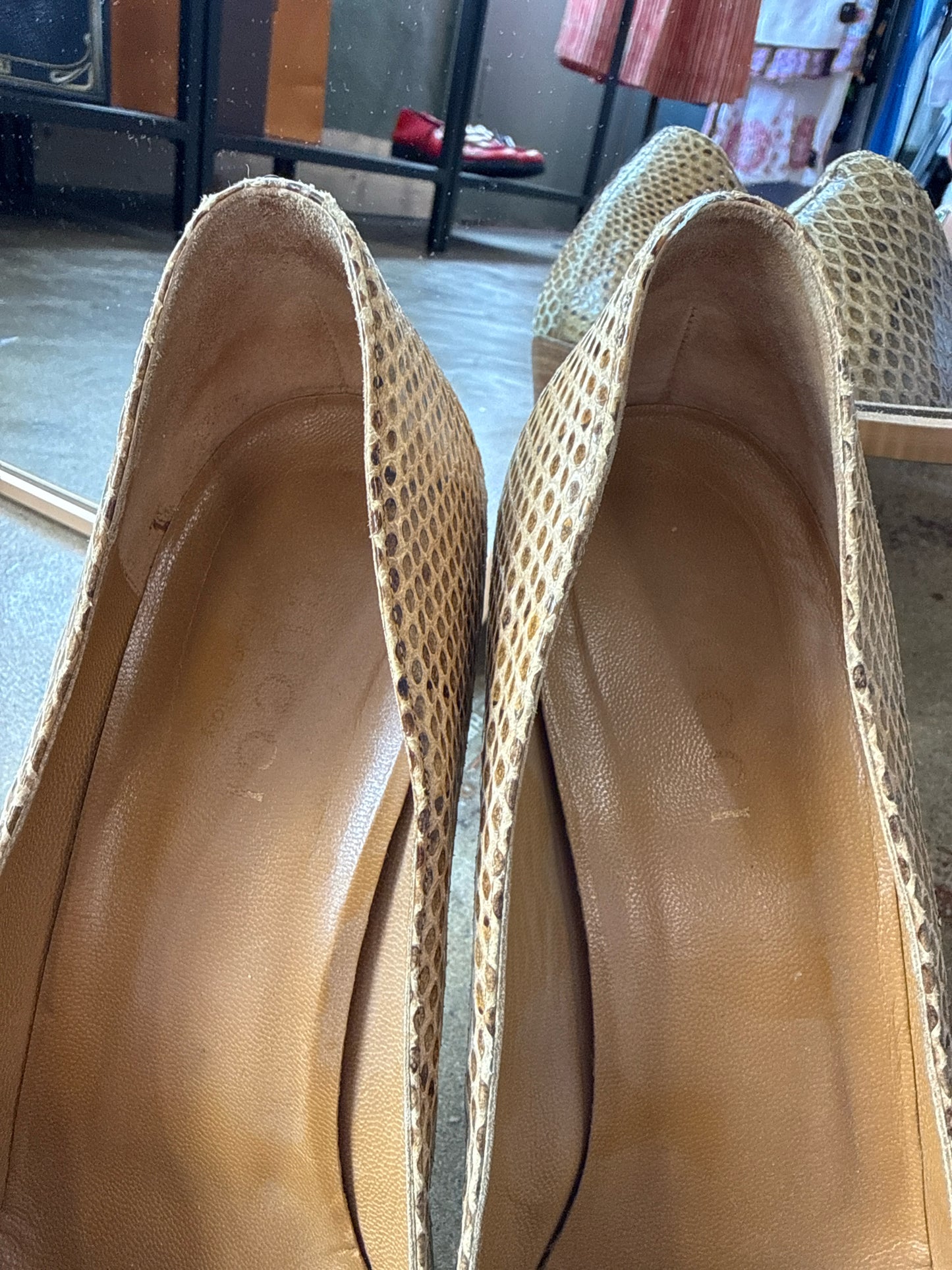 Gucci Shoe Size 39.5 Tan Heels