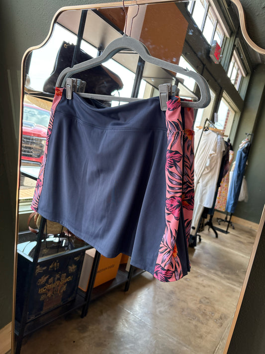 Tommy Bahama Size L gray + multi Skort