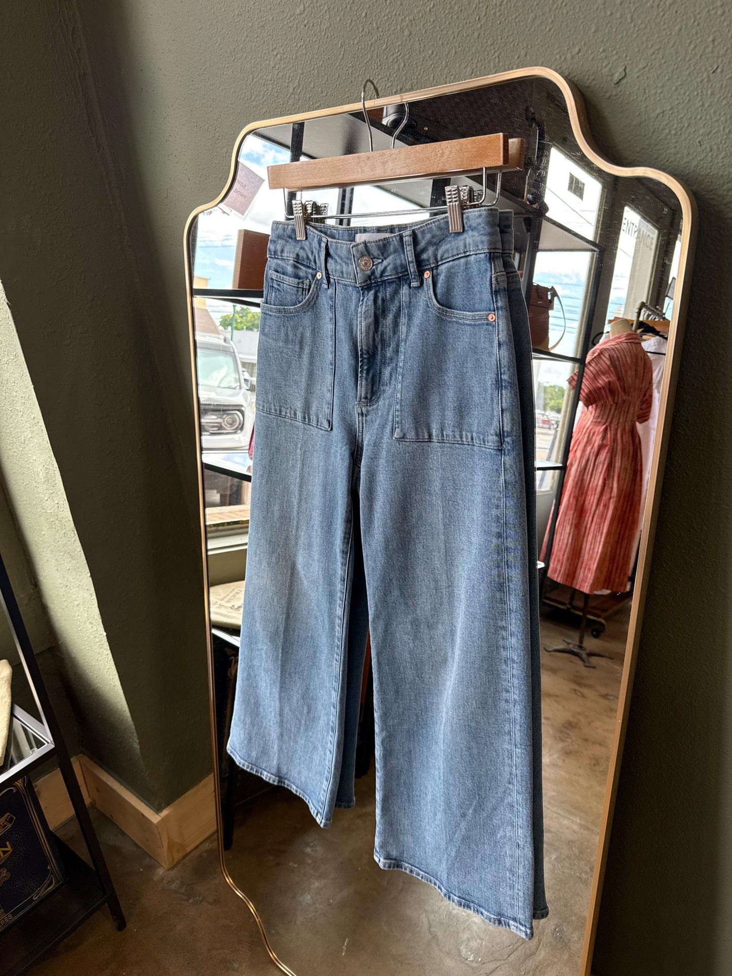 PAIGE Size 27 Light Wash Jeans
