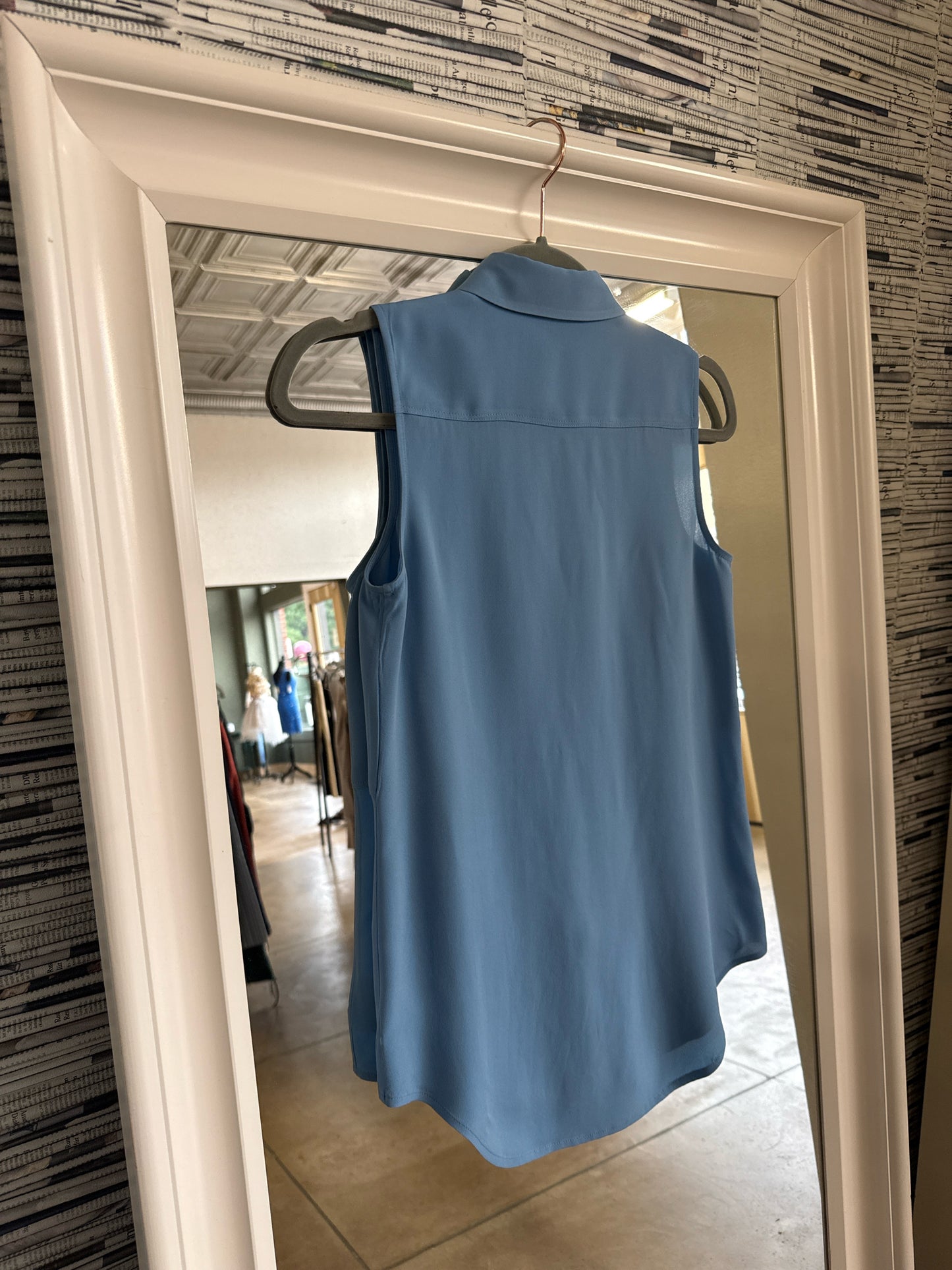 theory Size P Blue Top