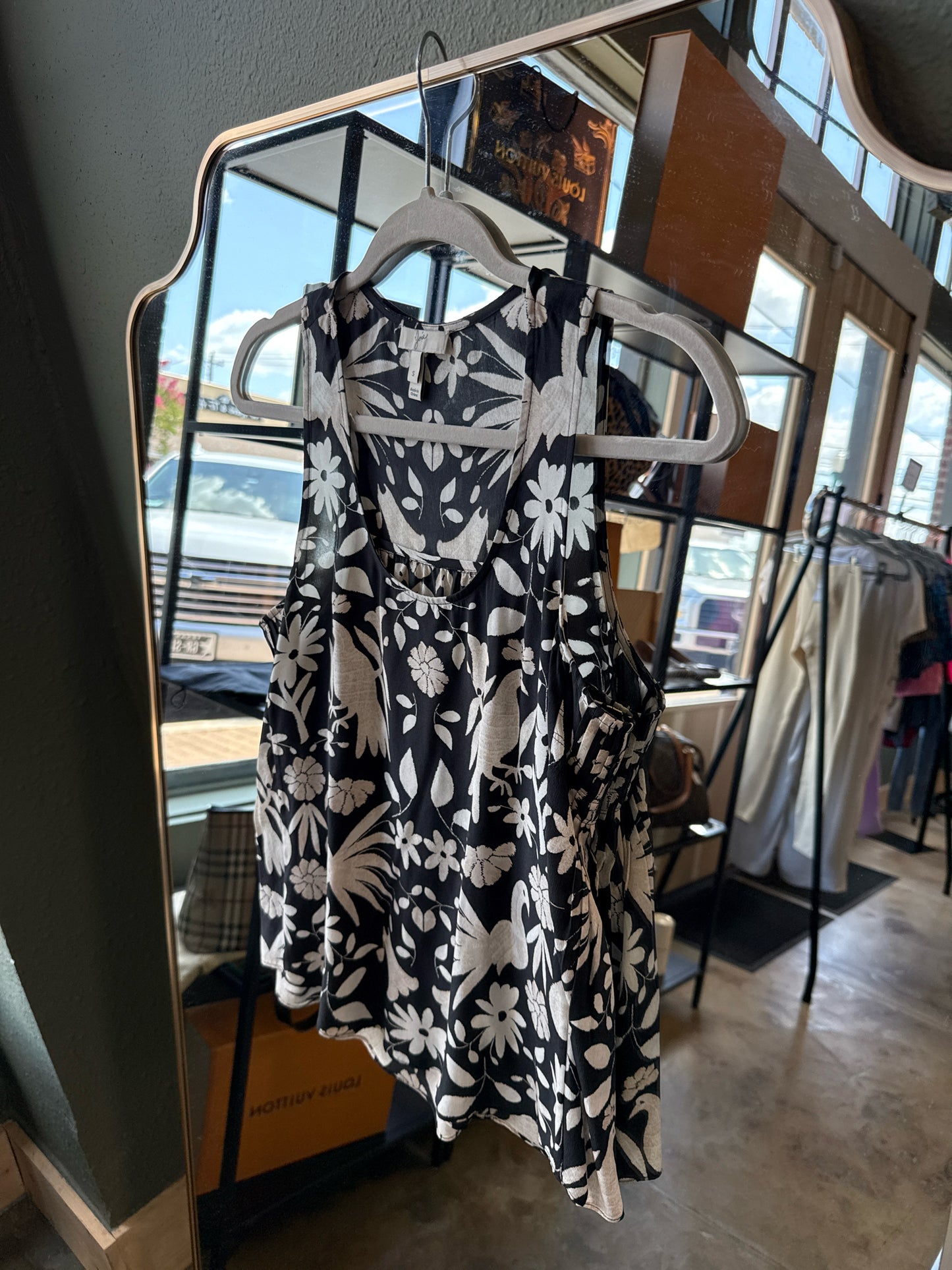 JOIE Size S Black/Cream Top