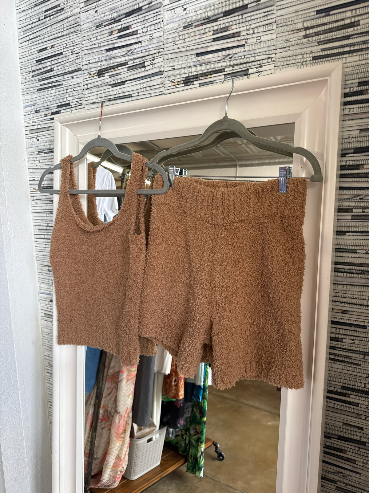 Skims Size S/M Brown Two PC Set