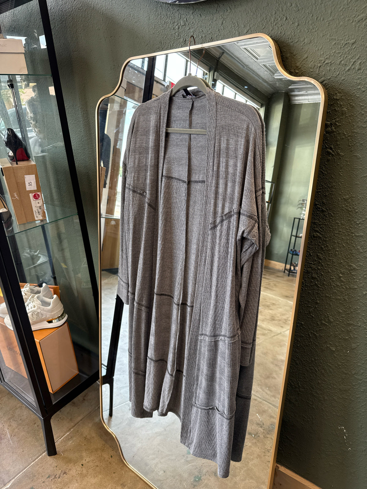 GIGIO Size S Gray Kimono/Shawl